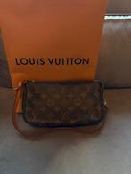Louis vuitton pochette accesoires, Sieraden, Tassen en Uiterlijk, Tassen | Schoudertassen, Overige merken, Bruin, Ophalen of Verzenden