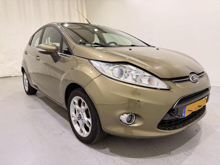 Ford Fiesta HB 1.25 Champion Airco (bj 2012), Auto diversen, Schadeauto's, Ford, Handgeschakeld, Benzine, Hatchback, Bruin