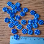 28 blauw geruite knoopjes. 12 mm, Hobby en Vrije tijd, Naaien en Fournituren, Nieuw, Ophalen of Verzenden