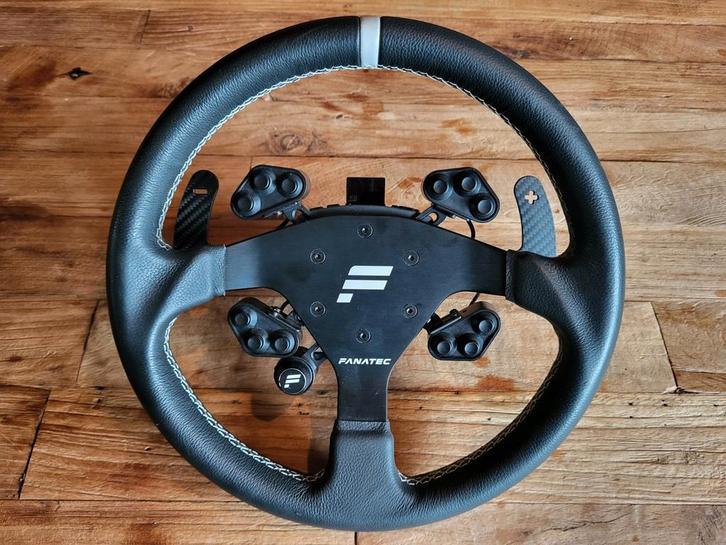 Fanatec ClubSport 320 wheel + Magnetic Carbon Paddle Module, Computers en Software, Joysticks, Zo goed als nieuw, Ophalen of Verzenden