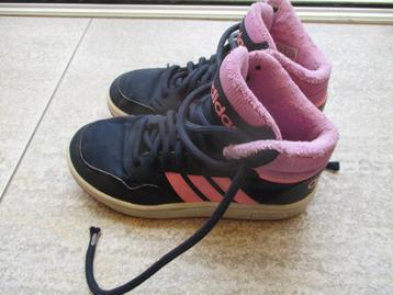Adidas hoge sportschoenen blauw maat 33 schoenen beschikbaar voor biedingen