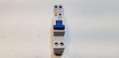 SEP Groepenkast Aardlekautomaat RCE1 B16 30mA 230V 1M (1x), Hobby en Vrije tijd, Elektronica-componenten, Gebruikt, Ophalen of Verzenden