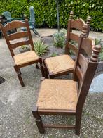 3 stoelen en 1 stoel gratis met rieten zitting, Ophalen