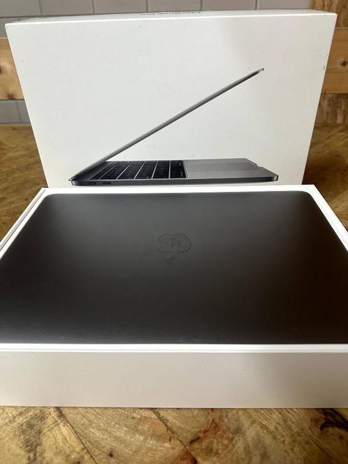 Apple Macbook Pro13 inch (2017)model A1708 met doos en lader, Computers en Software, Apple Macbooks, Gebruikt, MacBook Pro, 13 inch