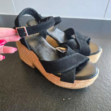 Superdry sandalen beschikbaar voor biedingen