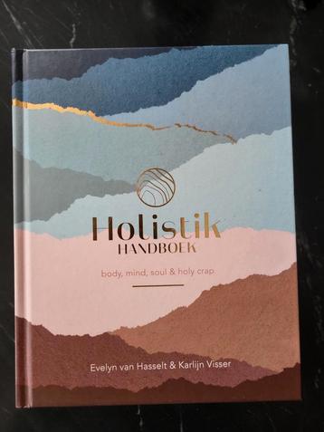 Alle boeken 5€!  Holistik Handboek - Evelyn van Hasselt  beschikbaar voor biedingen