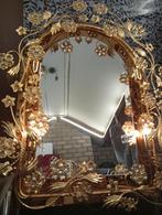 Verlichte spiegel met gouden bloemdecoratie, Huis en Inrichting, Woonaccessoires | Spiegels, Ophalen, Zo goed als nieuw, Minder dan 100 cm