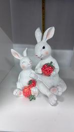Beeld konijnen aardbeien glitter paashaas 22cm, Ophalen of Verzenden, Nieuw