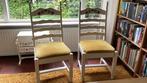 Twee eetkamerstoelen boerenbont, Ophalen