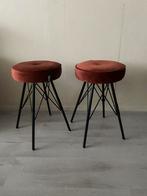 Te koop krukken, Huis en Inrichting, Barkrukken, Met voetsteun, Nieuw, Ophalen of Verzenden, Metaal