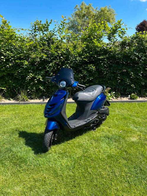 Piaggio zip 80cc gereviseerd, Fietsen en Brommers, Scooters | Piaggio, Zo goed als nieuw, Zip, Benzine, Ophalen