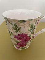 Koffiekopje van Bone China, Antiek en Kunst, Antiek | Servies los, Ophalen of Verzenden