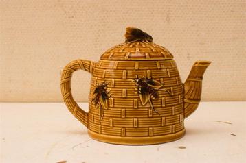 Porseleinen theepot 47712 beschikbaar voor biedingen