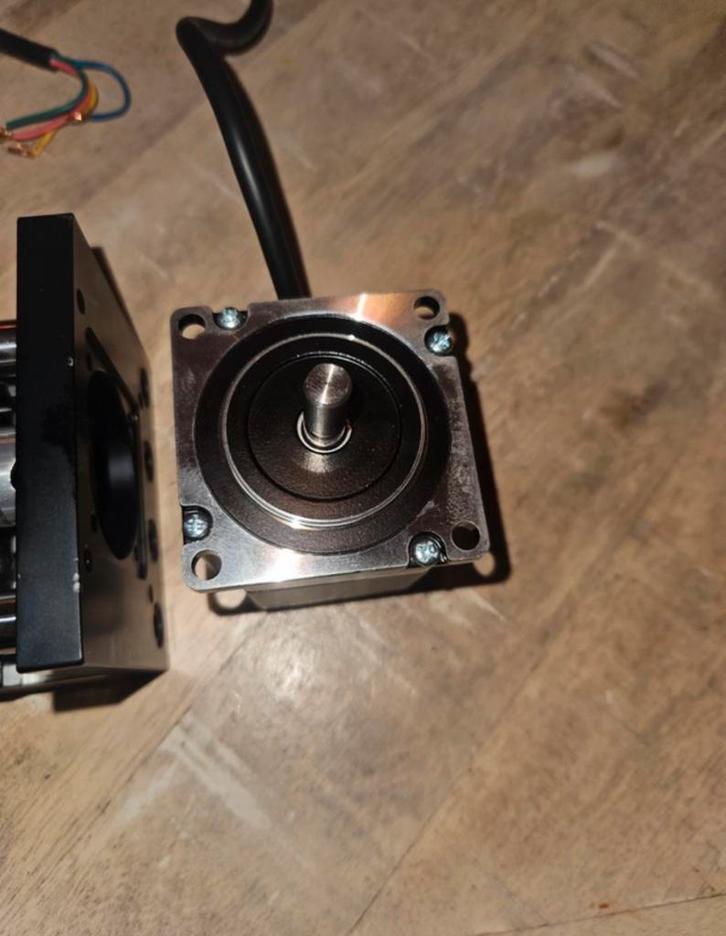 CNC Lineaire Geleider SFU1204 200mm met Kogelomloopspil, Doe-het-zelf en Verbouw, Gereedschap | Machine-onderdelen en Toebehoren