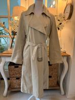 Licht-Beige trenchcoat Max Mara Rainware, 38-40/M., Kleding | Dames, Ophalen of Verzenden, Zo goed als nieuw, Maat 38/40 (M), Beige