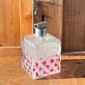 Parfum fles verstuiver oud origineel 6,5 x 7 x 11 cm beschikbaar voor biedingen