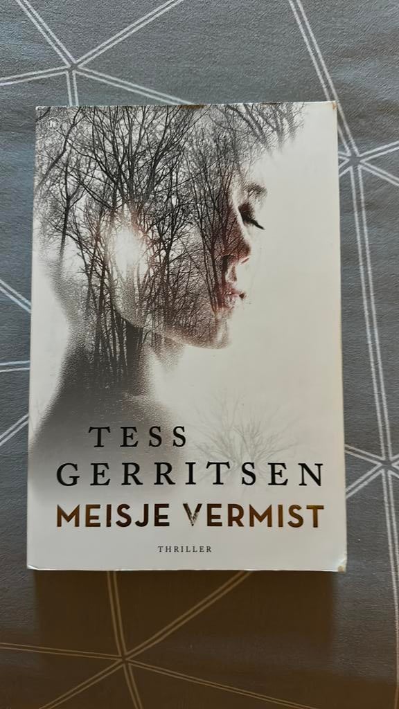Tess Gerritsen - Meisje vermist, Ophalen, Zo goed als nieuw, Tess Gerritsen