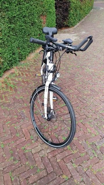 Cube hybride Sport en toerfiets  beschikbaar voor biedingen