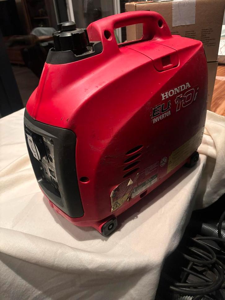 Honda EU10i Inverter Generator - Gebruikt 230 of 12V, Caravans en Kamperen, Camper-accessoires, Gebruikt, Ophalen of Verzenden