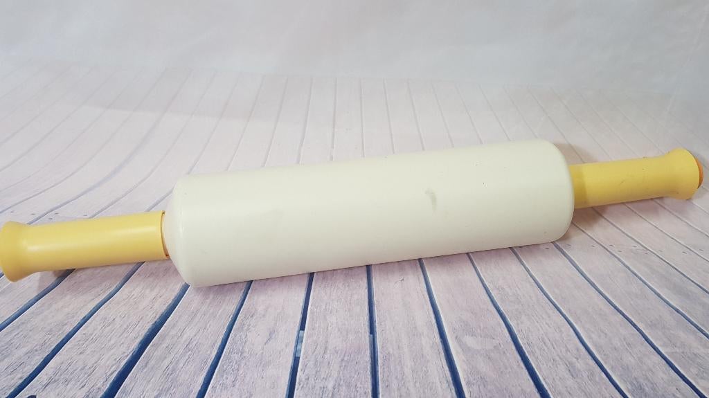 Grote plastic deegroller, Tupperware stijl. 50 cm lang. 7A2, Tweedehands verkoop, Tweedehands verkoop, Gebruikt, Ophalen of Verzenden