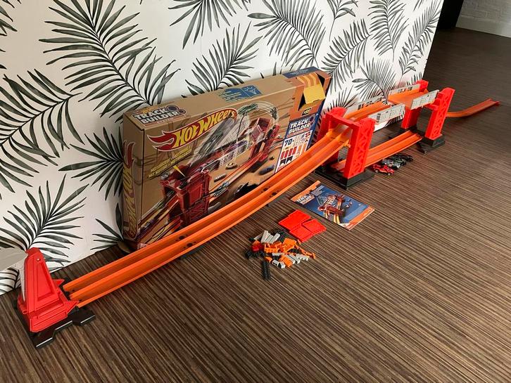 Hot Wheels Stuntbrug Set + 4 Auto's speelgoed kind, Kinderen en Baby's, Speelgoed | Racebanen, Zo goed als nieuw, Racebaan, Elektrisch