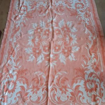 Vintage wollen deken beschikbaar voor biedingen