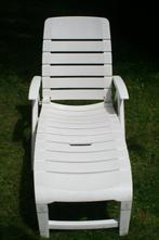 Mooie hele stevige ligbed, Tuin en Terras, Ligbedden, Ophalen, Gebruikt, Kunststof, Verstelbaar