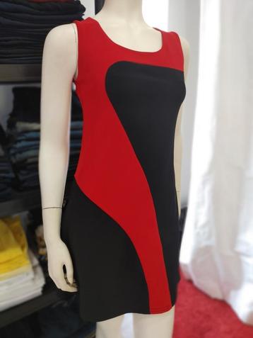 Stretch! Super mooi mini jurk van Yikey, S zwart-rood beschikbaar voor biedingen