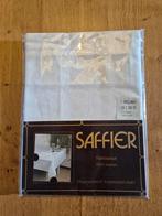 Nieuw tafellaken damast, wit., Huis en Inrichting, Keuken | Textiel, Ophalen of Verzenden, Wit, Tafelkleed of Tafelzeil