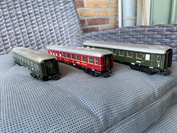 Märklin 3 metalen rijtuigen H0 beschikbaar voor biedingen