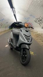 Zip 70cc h2o, Fietsen en Brommers, Scooters | Piaggio, Ophalen, Tweetakt, Gebruikt, Maximaal 45 km/u