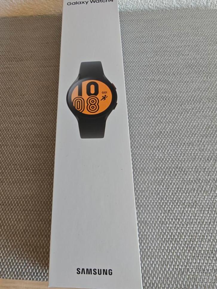 Samsung Galaxy Watch 4 - Zwart, Sieraden, Tassen en Uiterlijk, Smartwatches, Zo goed als nieuw, Android, Zwart, Afstand, Calorieverbanding