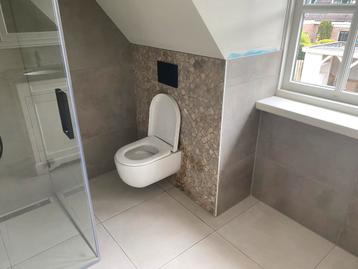 Badkamer of Toilet vernieuwen? Bel Athomebuilders beschikbaar voor biedingen