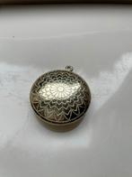 Medaillon Hanger, Sieraden, Tassen en Uiterlijk, Kettingen, Gebruikt, Ophalen of Verzenden, Goud, Overige materialen