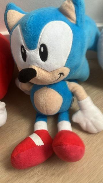 Sonic en Knuckles knuffels beschikbaar voor biedingen