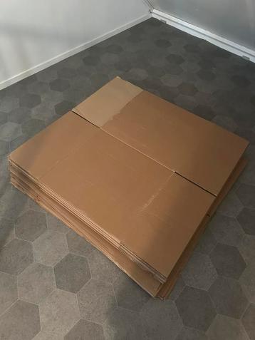 Dozen 65 x 58 cm 19 stuks beschikbaar voor biedingen