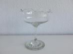Glazen drijfschaal op voet bonbonschaaltje glas, bonbonniere, Glas of Glazen, Ophalen of Verzenden, Effen, Glas