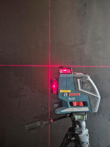 Bosch kruislijnlaser met statief en ontvanger  beschikbaar voor biedingen