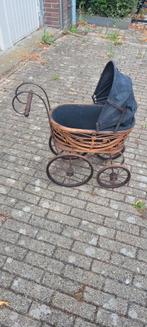 Oud speelgoed kinderwagen, Ophalen