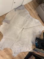 Mooi wit/grijze koeienhuid, Huis en Inrichting, 100 tot 150 cm, Wit, Ophalen of Verzenden, Zo goed als nieuw