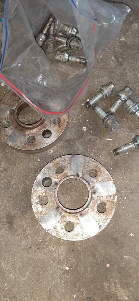 2x Spoorverbreders 5x98 20mm.
Passen op meerdere auto's .., Auto-onderdelen, Ophanging en Onderstel, Gebruikt, Ophalen