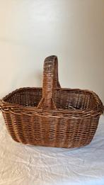 Oud rieten hensel mandje, Ophalen of Verzenden, Zo goed als nieuw, Rechthoekig, Riet