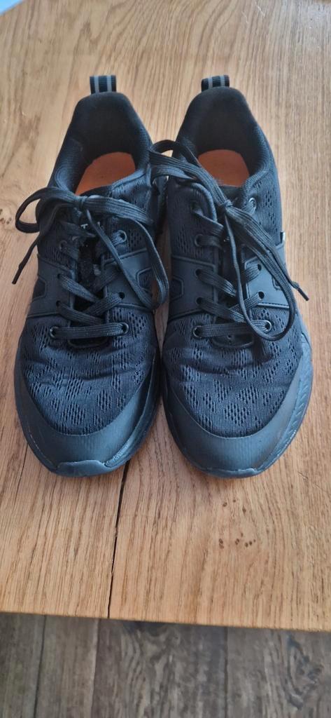 Artin Athletics Mesh Trainer 3 - Maat 42, Kleding | Dames, Schoenen, Zo goed als nieuw, Sportschoenen, Zwart, Ophalen of Verzenden