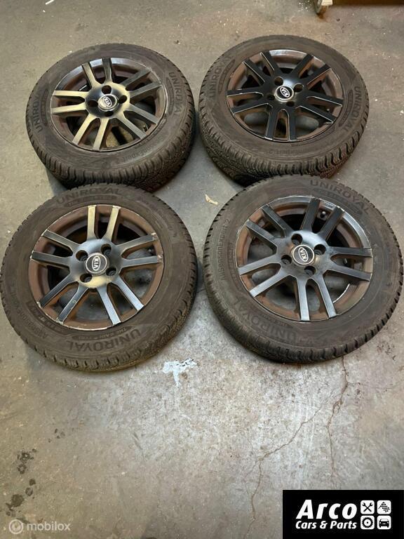 Kia Picanto Wielenset (4) Winterbanden 175-65-14 Als NIEUW!!, Auto-onderdelen, Banden en Velgen, Velg(en), Winterbanden, 14 inch