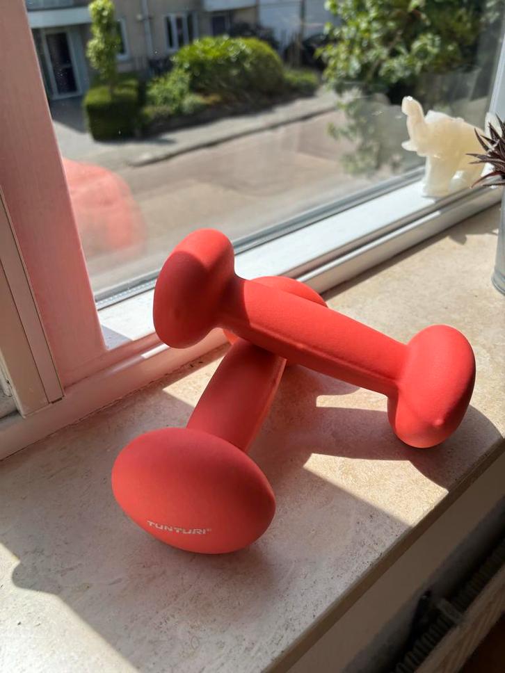 Nieuw in verpakking Neopreen Dumbbells - 2 kg per stuk, Sport en Fitness, Fitnessmaterialen, Nieuw, Dumbbell, Armen, Ophalen of Verzenden