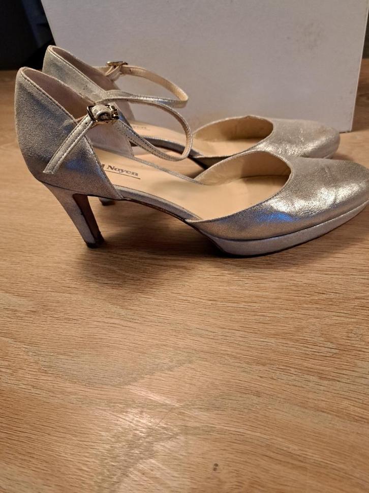 Paul Noyen pumps maat 40, Kleding | Dames, Schoenen, Zo goed als nieuw, Pumps, Ophalen of Verzenden