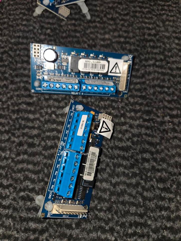 Aritech ATS624 4 relais kaart voor Advisor Advanced, Computers en Software, Moederborden, Overige typen, Ophalen of Verzenden