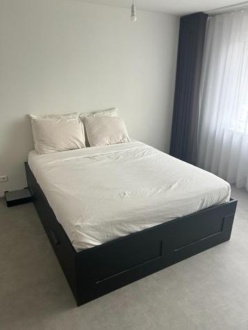 BRIMNES tweepersoonsbed– Zwart 160x200 cm – met opberglades
