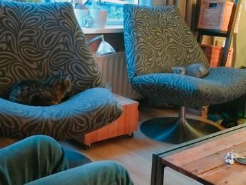 2 Kartell draaifauteuils beschikbaar voor biedingen