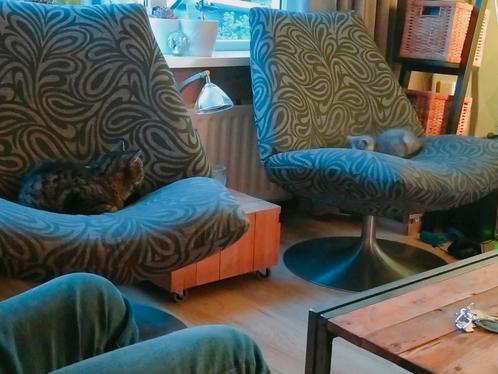 2 Kartell draaifauteuils, Huis en Inrichting, Fauteuils, Zo goed als nieuw, Stof, Ophalen